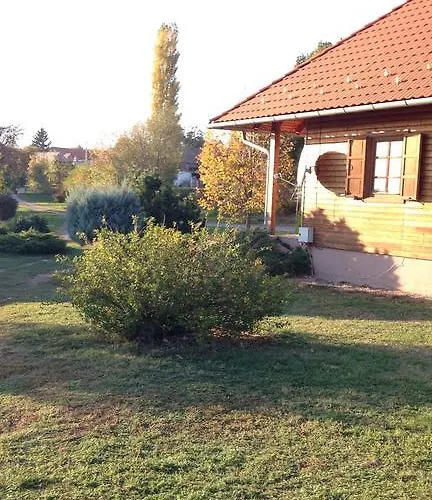 Mezesfeszer Apartament *